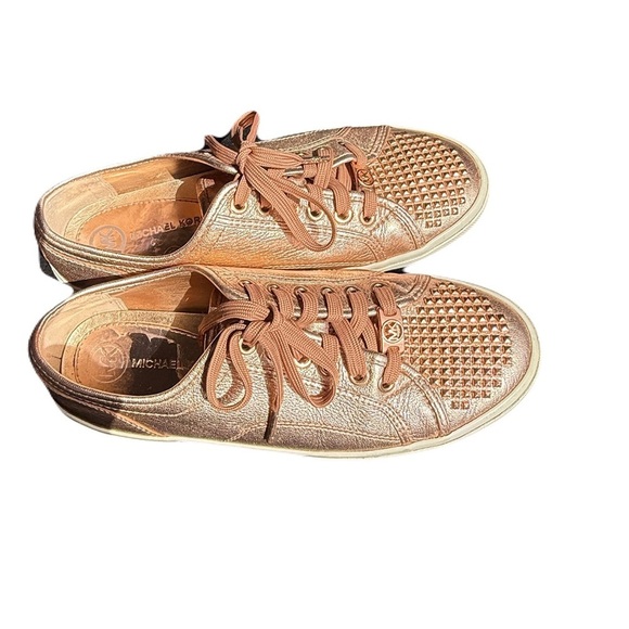 Michael Kors Gold Textured Sneakers Size 8 - Picture 3 of 5